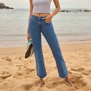 Aritzia Sunday Best mid-rise flair jeans